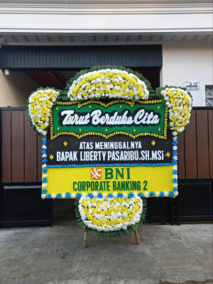 Papan Bunga Duka di Mertak