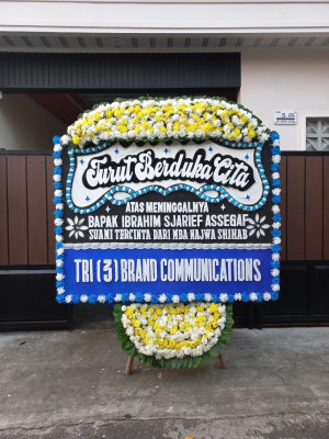 Papan Bunga Duka di Mertak